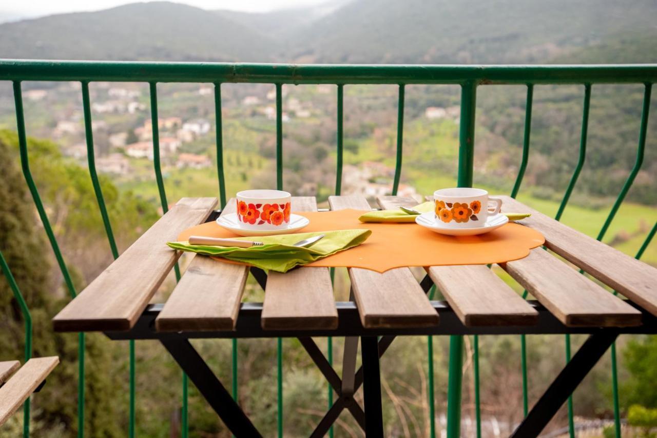 Relax Nell' Antico Borgo Casperia Exterior foto