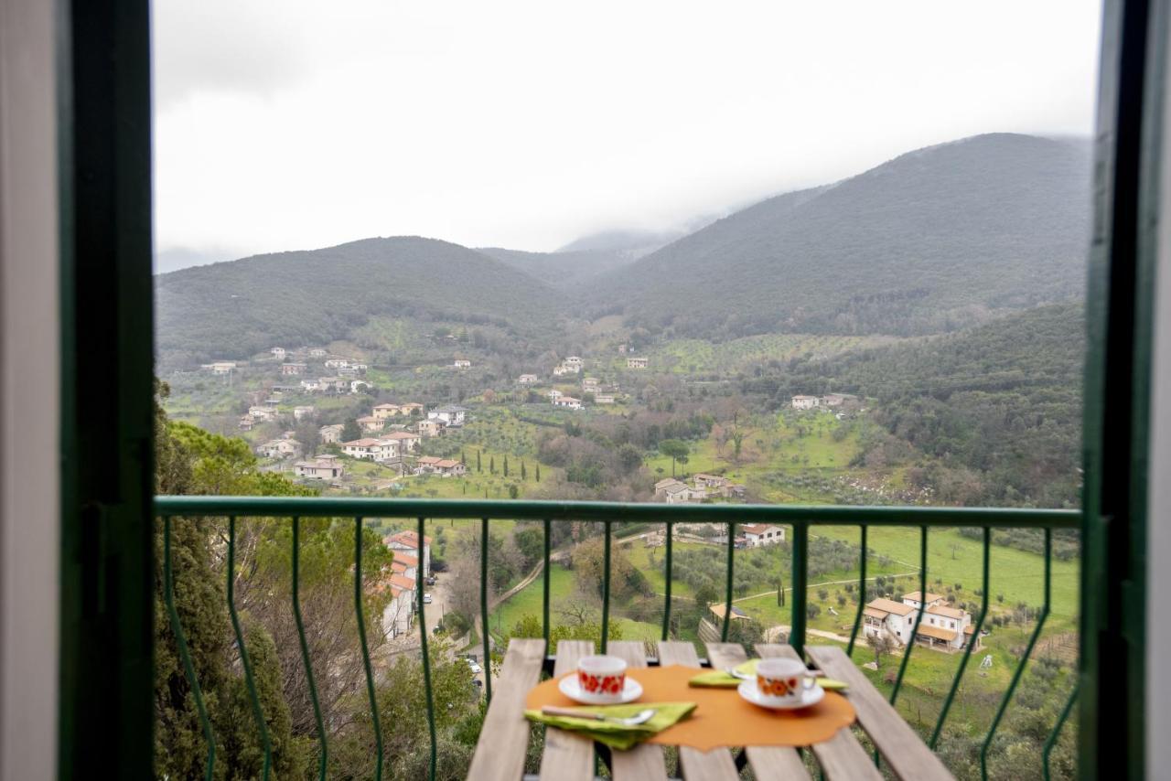 Relax Nell' Antico Borgo Casperia Exterior foto