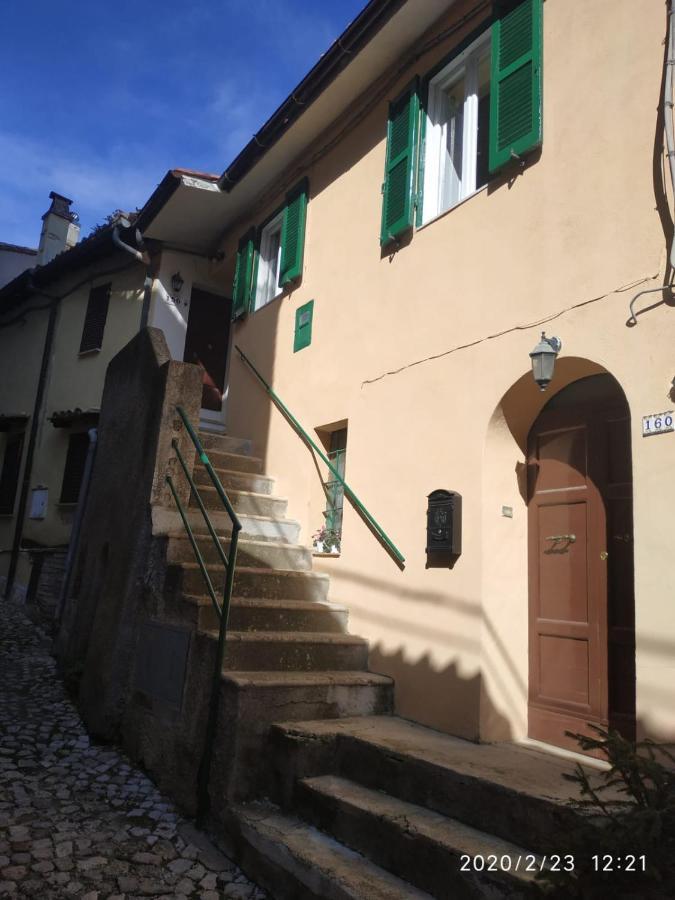 Relax Nell' Antico Borgo Casperia Exterior foto